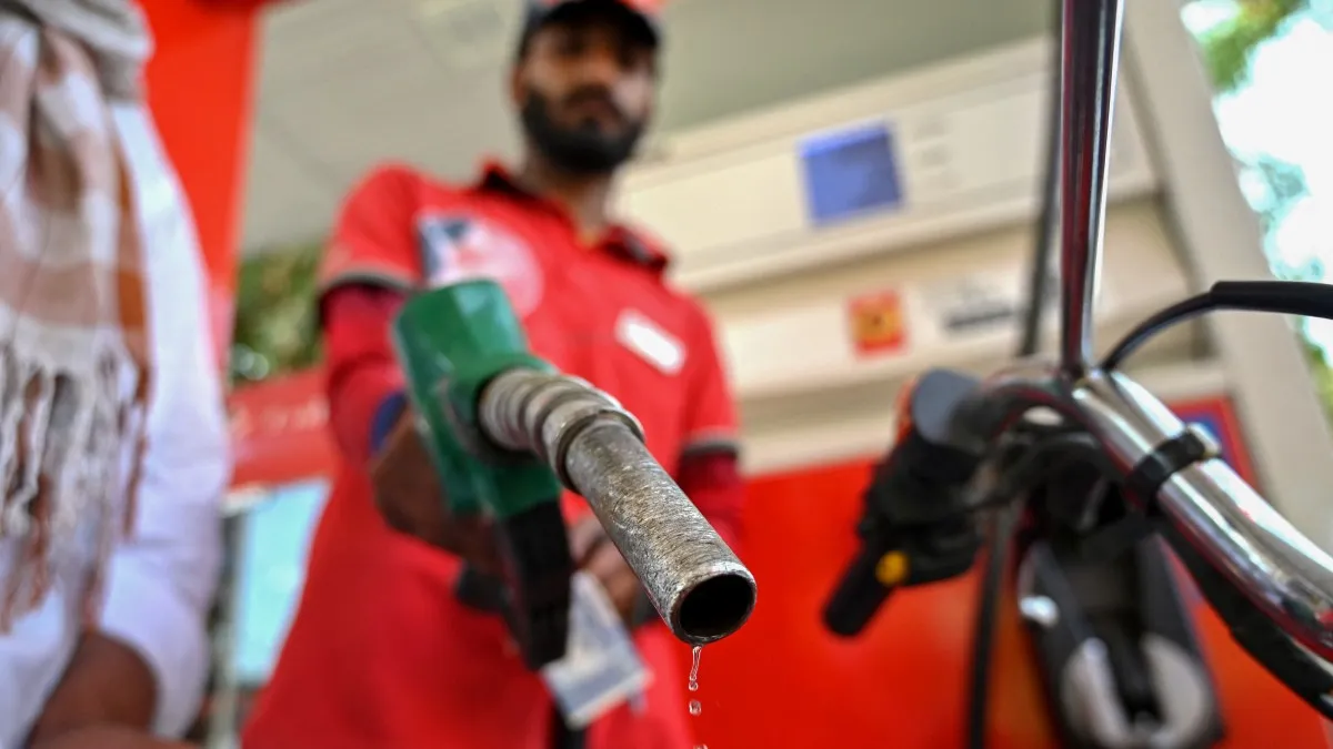El precio de la gasolina en Colombia se ubica otra vez por encima del referente externo