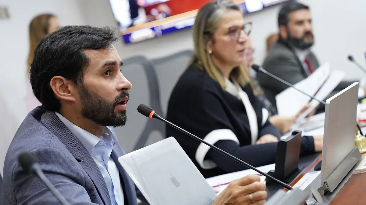 Congresista Uscátegui solicita al presidente De la Espriella militarizar tres localidades de Bogotá