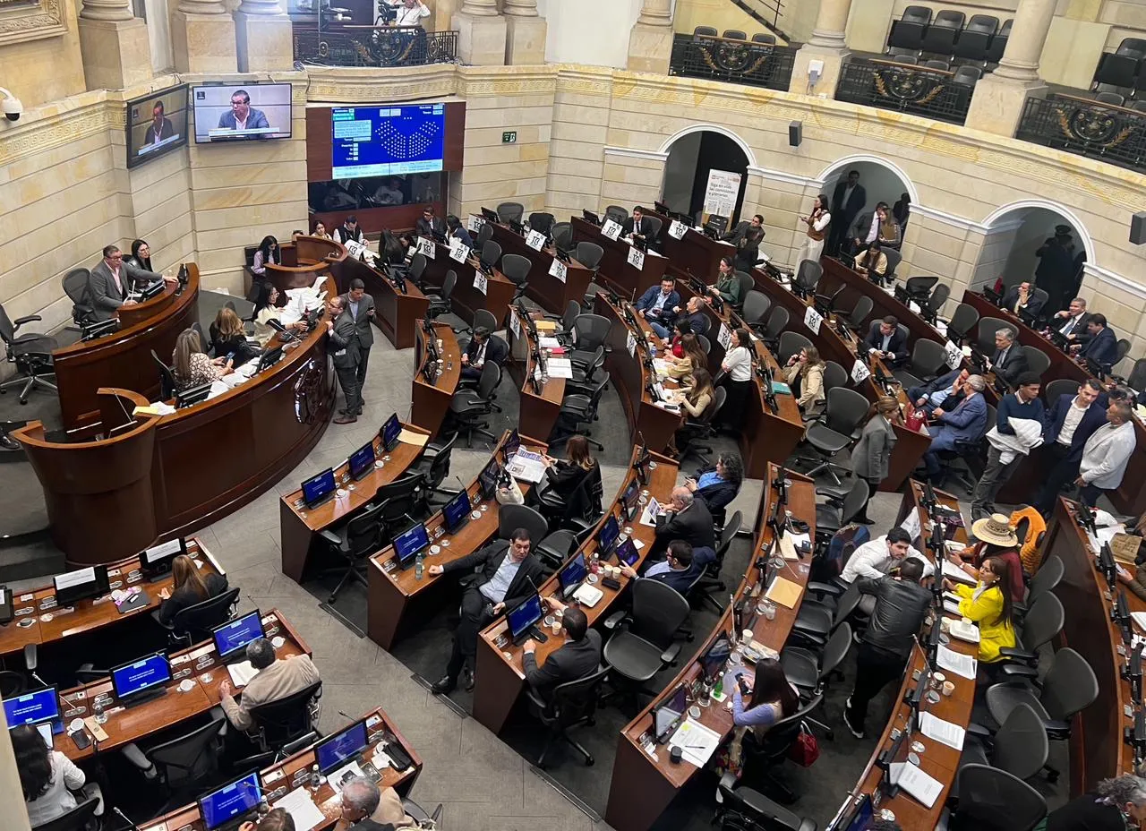 Congreso aprueba presupuesto general de $635 billones para 2027