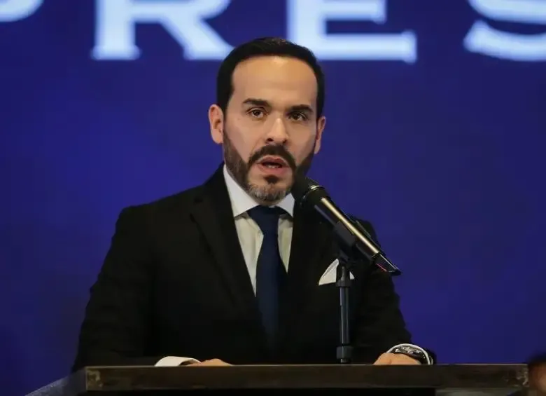 Congreso confirma que la posesión de Abelardo de la Espriella podría hacerse fuera de Bogotá