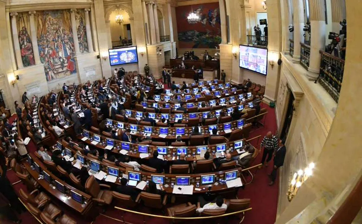 Congreso colombiano insiste en la Ley de Méritos y rechaza flexibilizar requisitos para cargos públicos