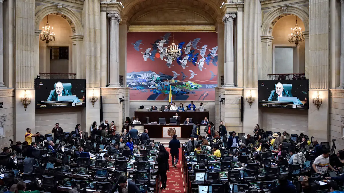 Cooperación militar con EE. UU. genera debate sobre soberanía y Congreso