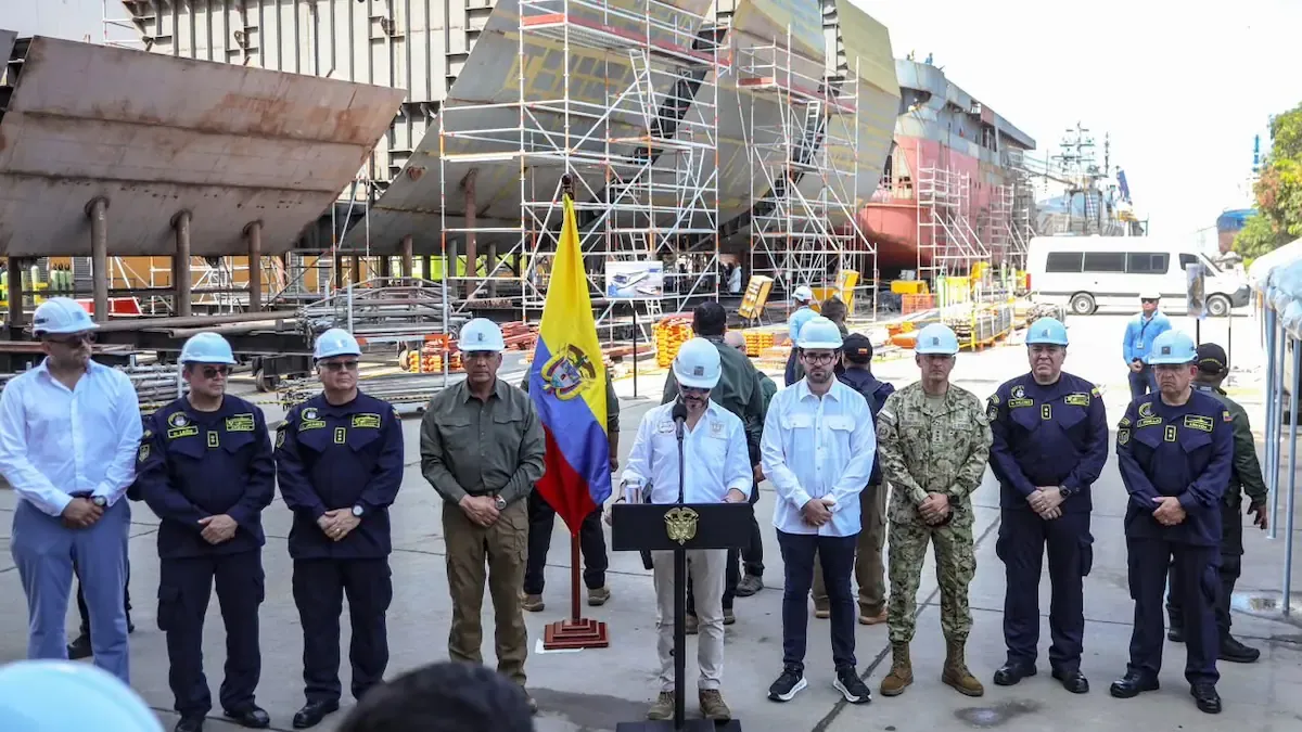 Presidente Abelardo de la Espriella visitó la Planta Mamonal de Cotecmar