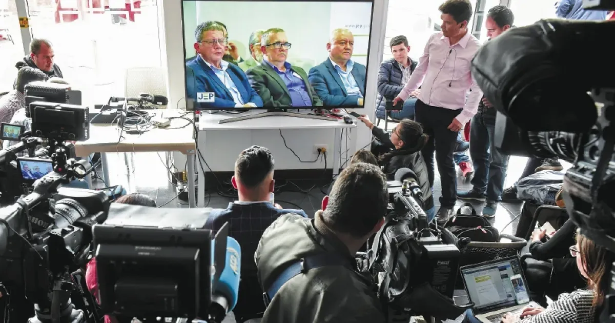 De la Espriella equipara a Iván Mordisco y a Timochenko como “igual de mafiosos” y reaviva el debate sobre la JEP