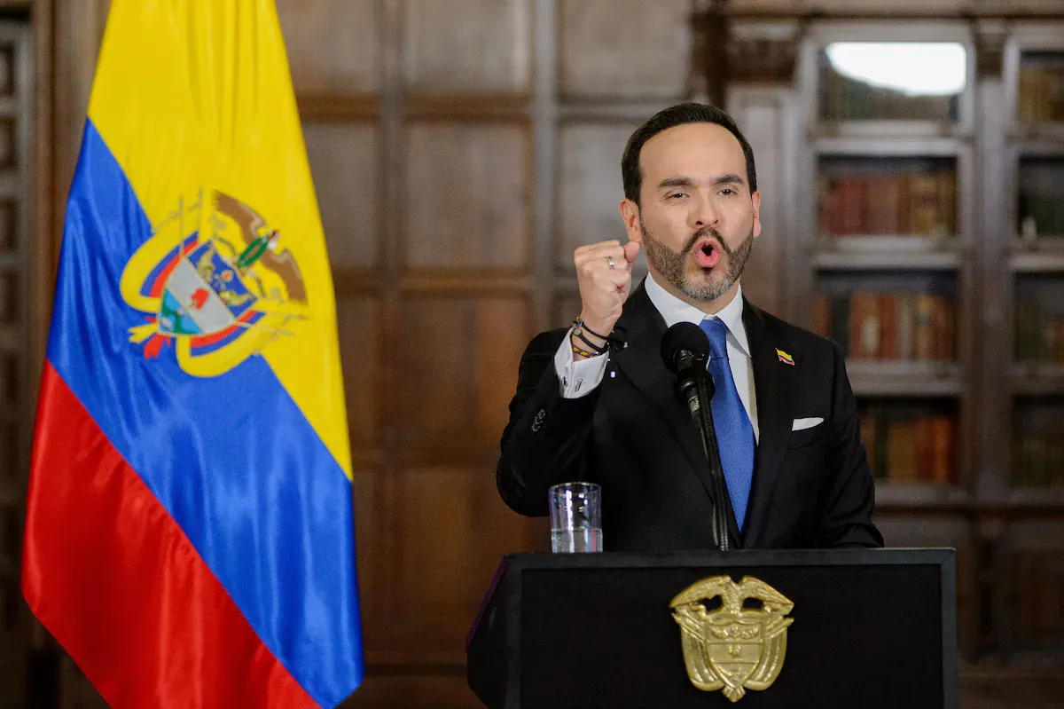 De la Espriella anuncia conversaciones con el FMI para atender la crisis fiscal