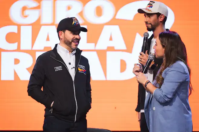 De la Espriella conforma el equipo que liderará el empalme con el Gobierno Petro
