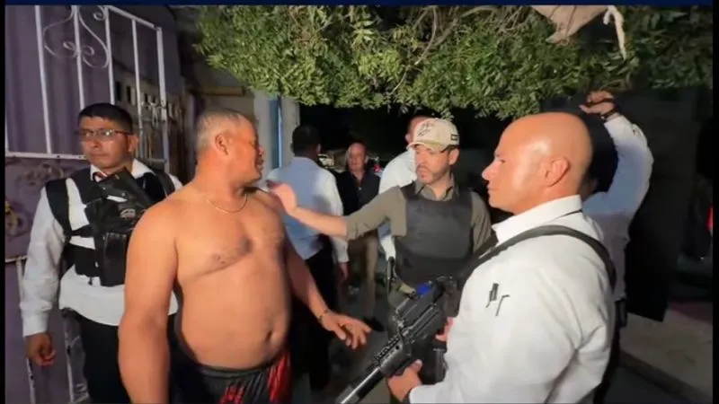 De la Espriella recorre Santa Marta y ordena militarización tras jornada de terror