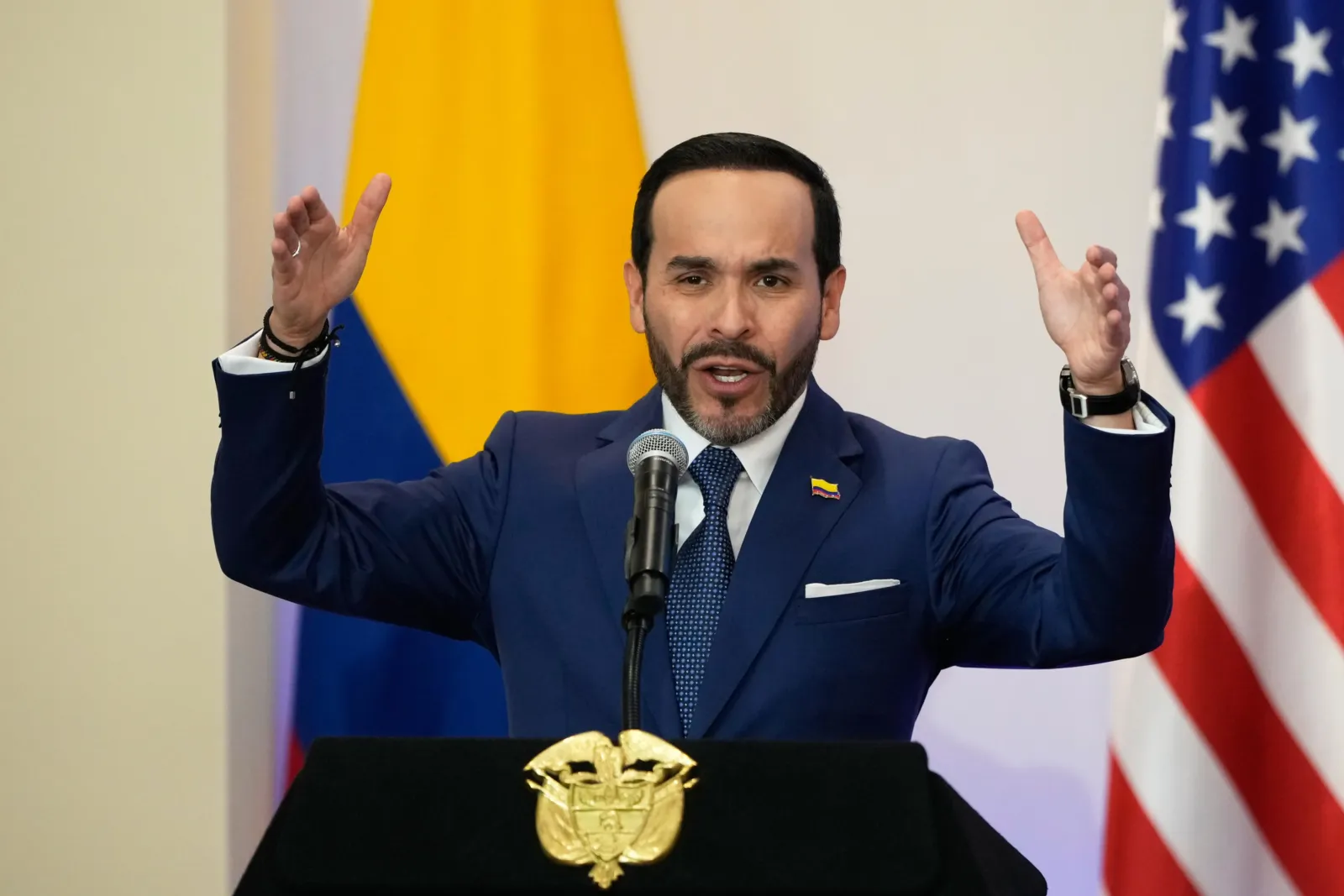 Presidente De la Espriella advierte que casi la mitad del presupuesto del próximo año dependerá de deuda de deudas