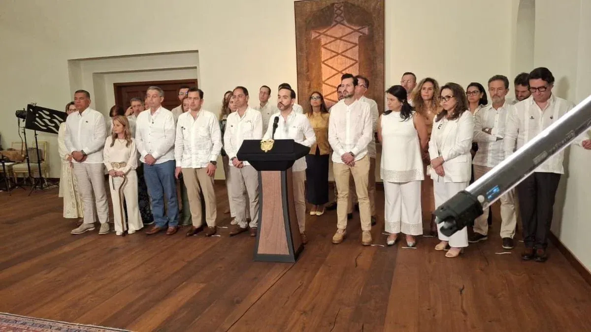 De la Espriella anuncia nuevo código de tránsito, reducción del Estado y combate a la corrupción