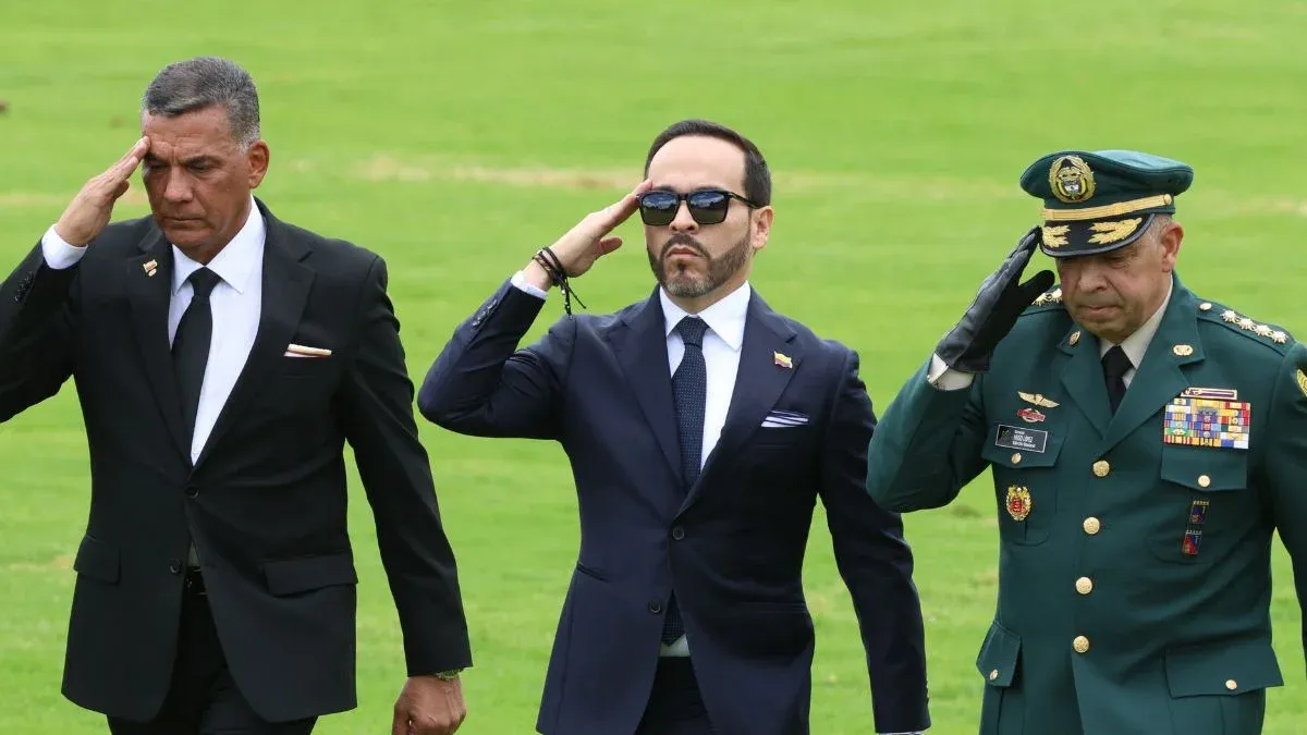 De la Espriella informa la captura de cuatro integrantes del Clan del Golfo y muestra arsenal decomisado