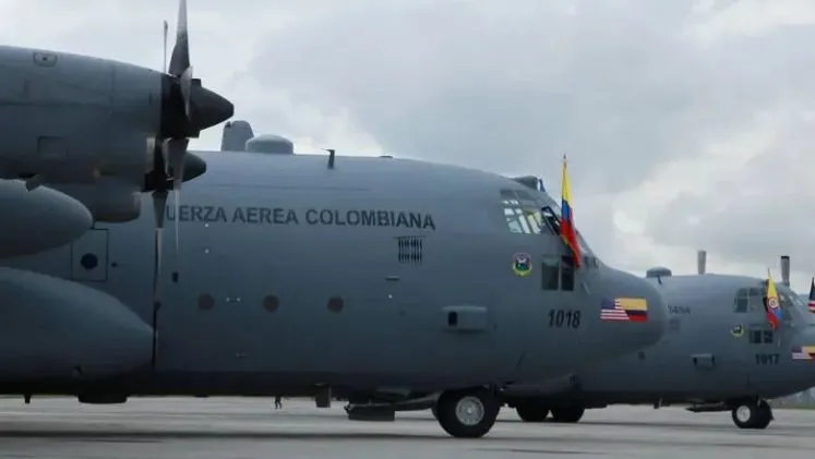 De la Espriella anuncia que la Fuerza Aeroespacial volvería a llamarse Fuerza Aérea Colombiana