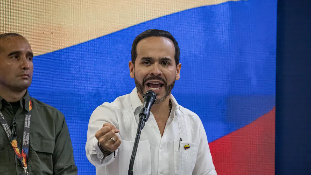 De la Espriella asegura que alias Araña “era un criminal al que Petro le puso un disfraz”