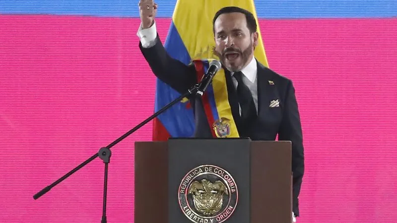 Abelardo de la Espriella asume la presidencia de Colombia y declara agotada la vía del diálogo con grupos criminales