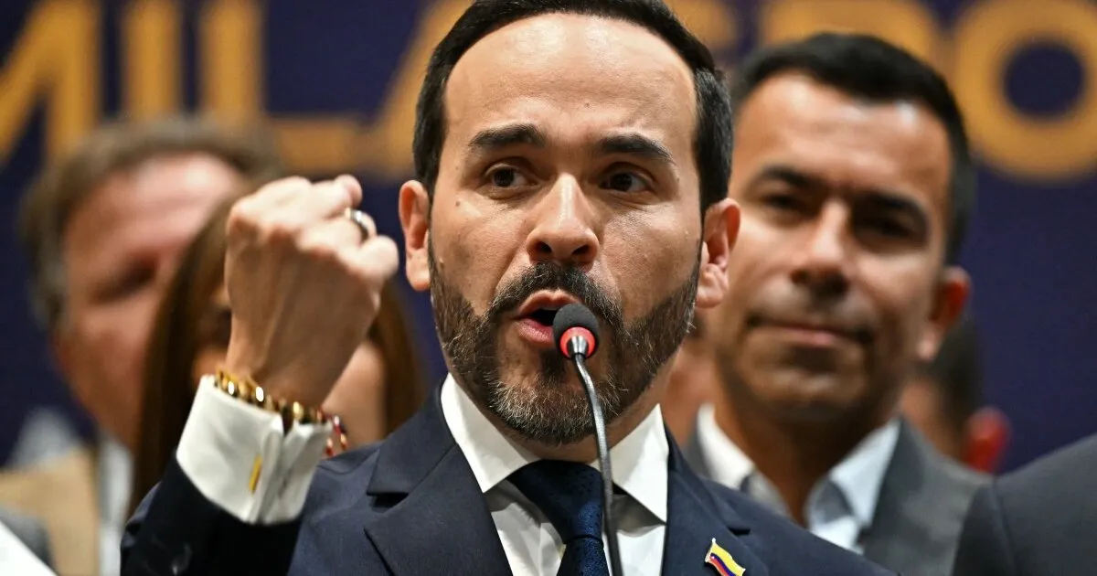 Abelardo de la Espriella asume la presidencia de Colombia en Cali, no en Bogotá