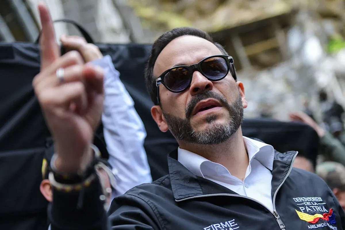 De la Espriella ordena al futuro ministro de Hacienda gestionar refinanciación de la deuda pública en Washington