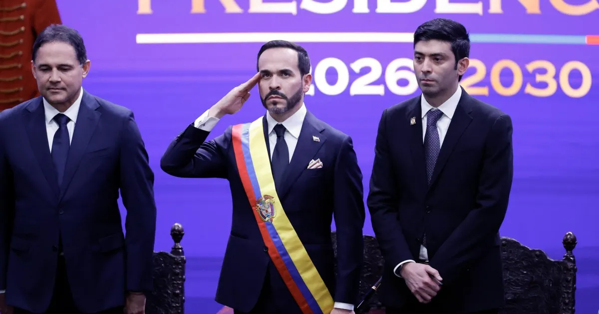 De la Espriella pidió revertir el alza de la gasolina y citó a la ministra de Minas
