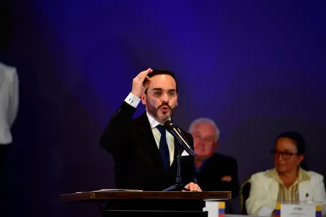 De la Espriella confirma embajadores en México, Venezuela y España y deja abierta la de EE. UU.