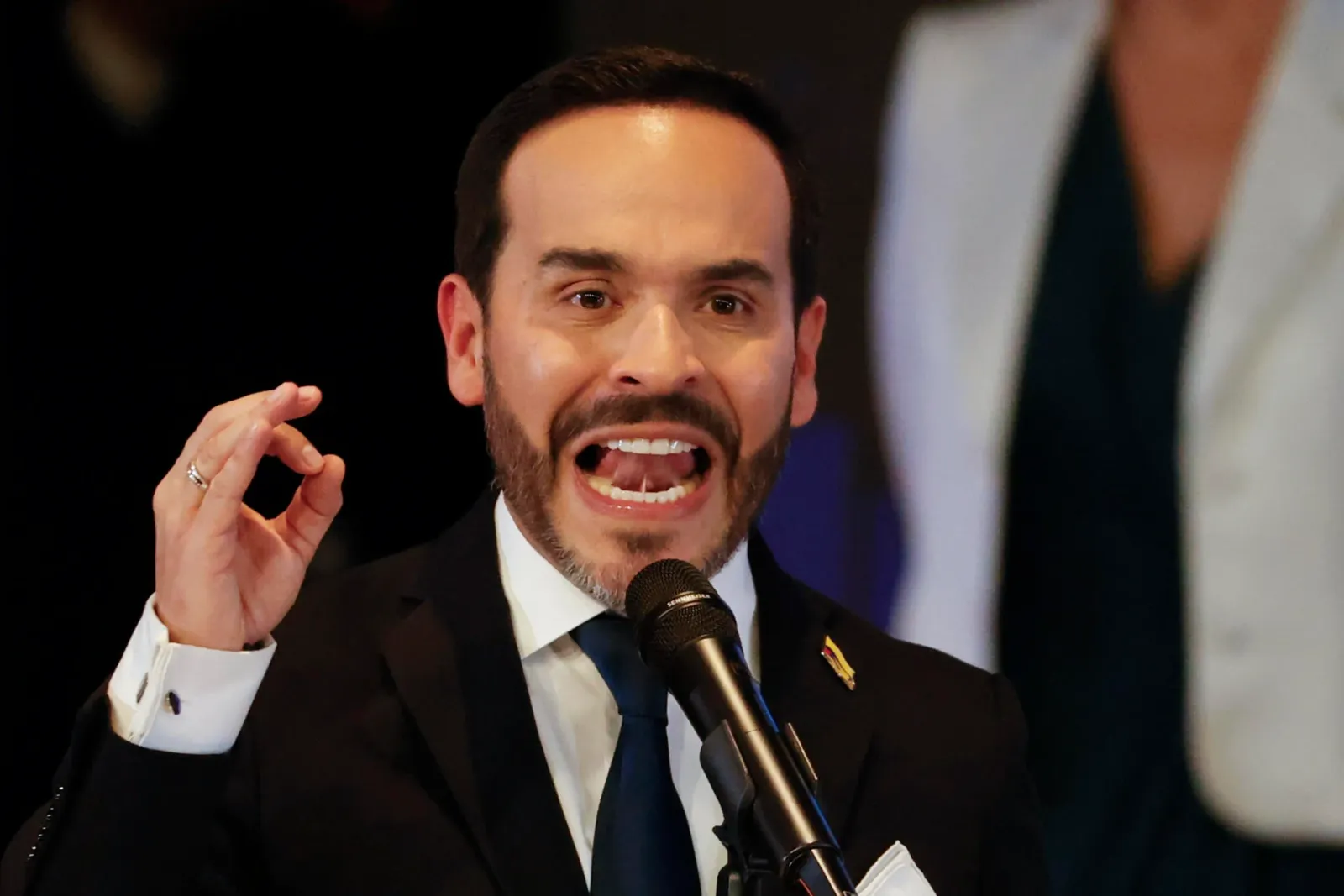 De la Espriella arma su gabinete y empieza a reordenar el mapa político en el Congreso
