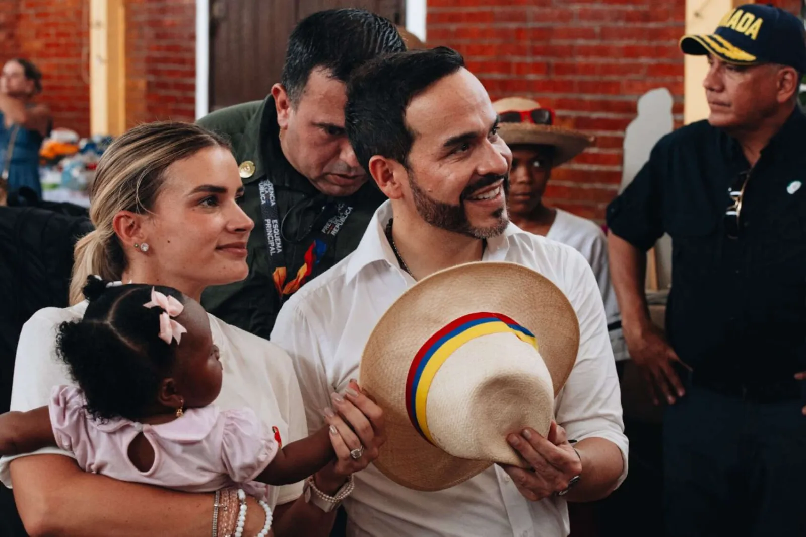 De la Espriella autoriza operativos de expulsión de inmigrantes en Colombia