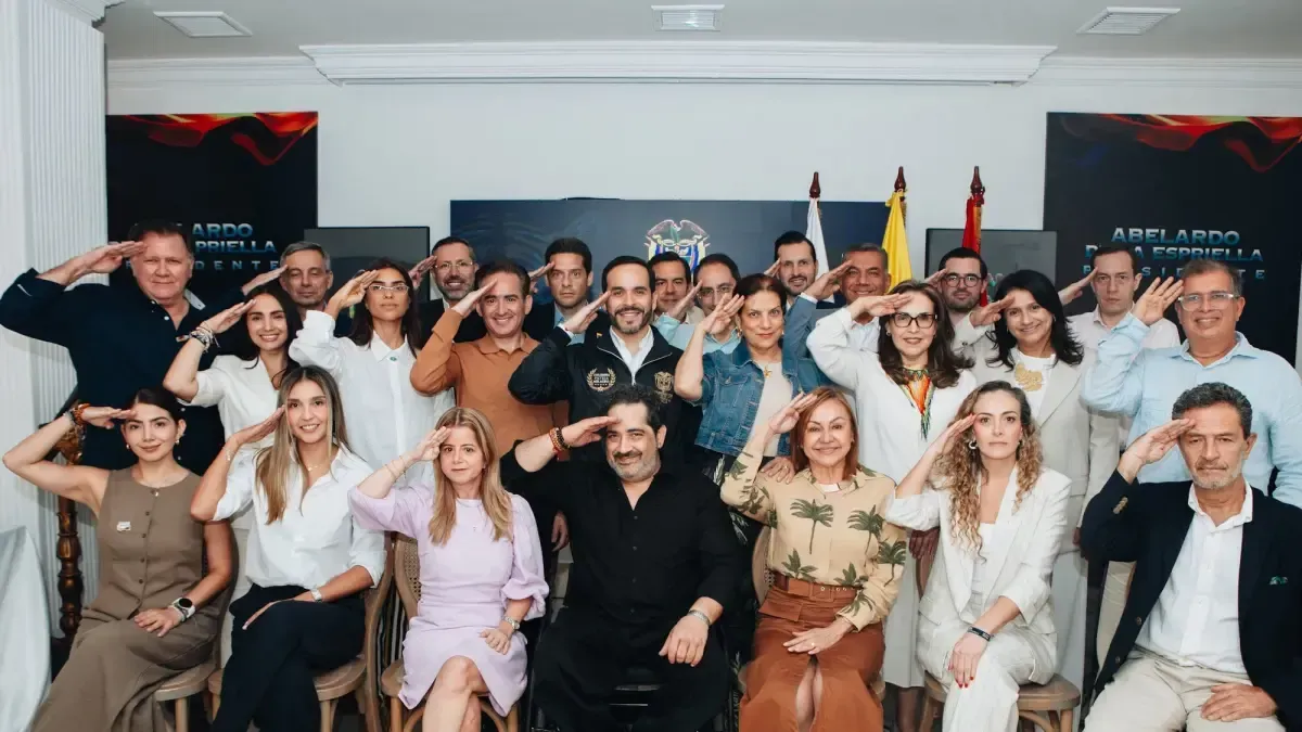 De la Espriella define prioridades con su gabinete y acelera la transición hacia el 7 de agosto