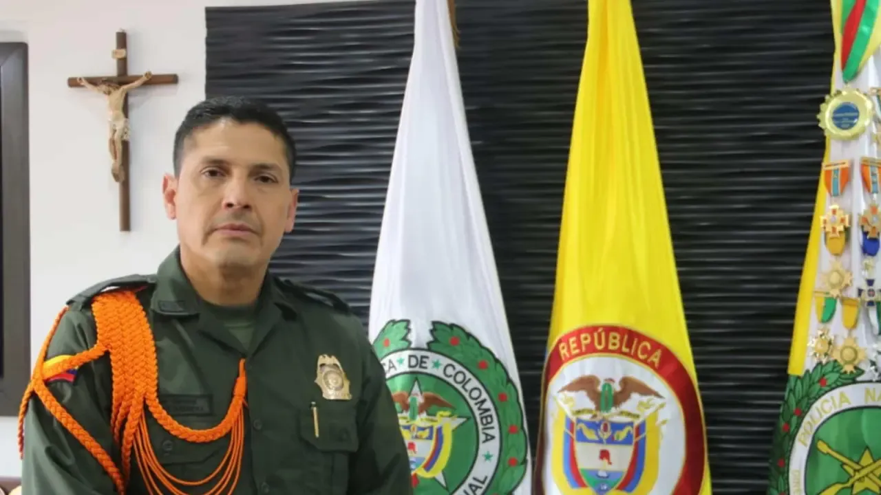 Abelardo de la Espriella designa al general (r) Alejandro Barrera como nuevo director de la Policía Nacional