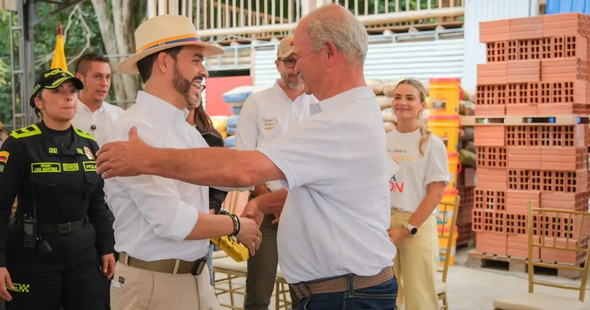 De la Espriella donó su primer sueldo como presidente a hogares geriátricos del Quindío