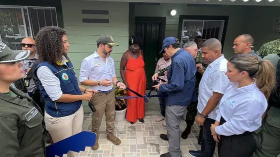 De La Espriella entrega la primera vivienda a damnificados por inundaciones en Quibdó
