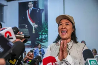 De la Espriella enviará a Restrepo a la investidura de Keiko Fujimori en Lima