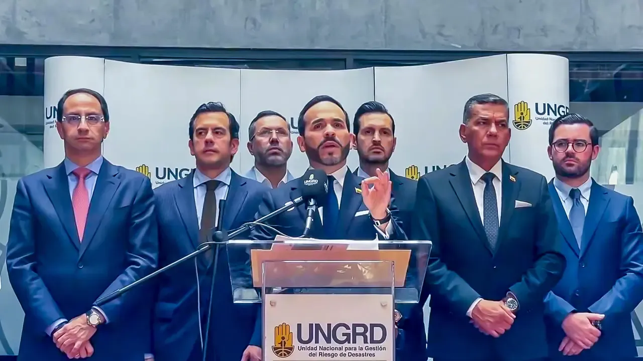 A tres días de asumir, De la Espriella viaja a Quibdó y Cali para atender la emergencia nacional