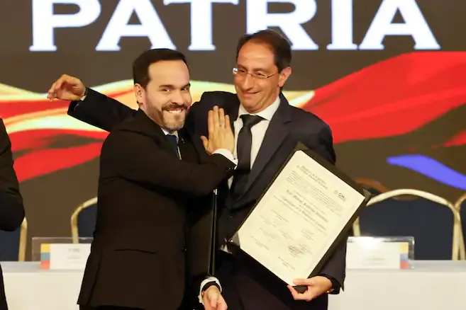 De la Espriella pidió al fiscal Restrepo indagar presuntas gabelas al Clan del Golfo