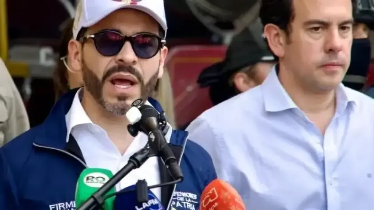 Presidente de la Espriella firma decreto de desastre nacional por terremoto en Colombia