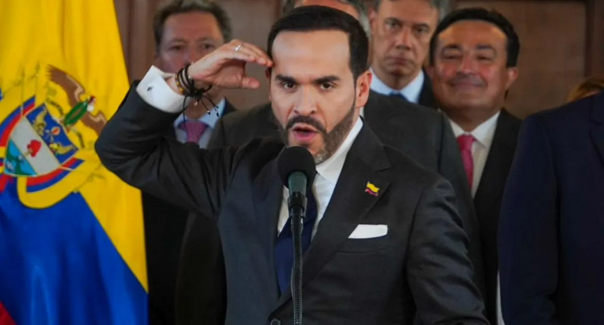 De la Espriella firma decreto que levanta la prohibición del porte de armas de fuego