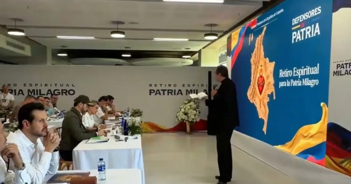 De la Espriella reúne a sus ministros en un retiro espiritual y pide poner a Dios “en el centro de cada decisión”