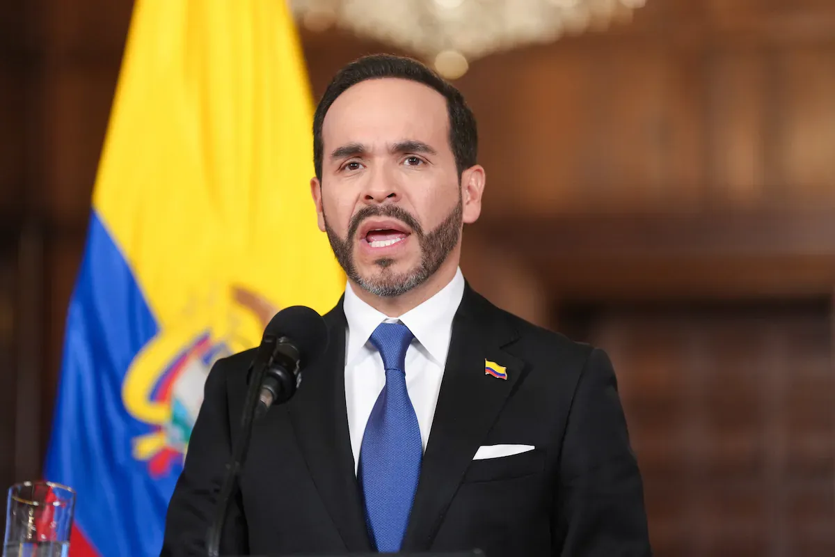 De la Espriella impulsa una bancada “provida” para limitar procedimientos sobre infancias trans