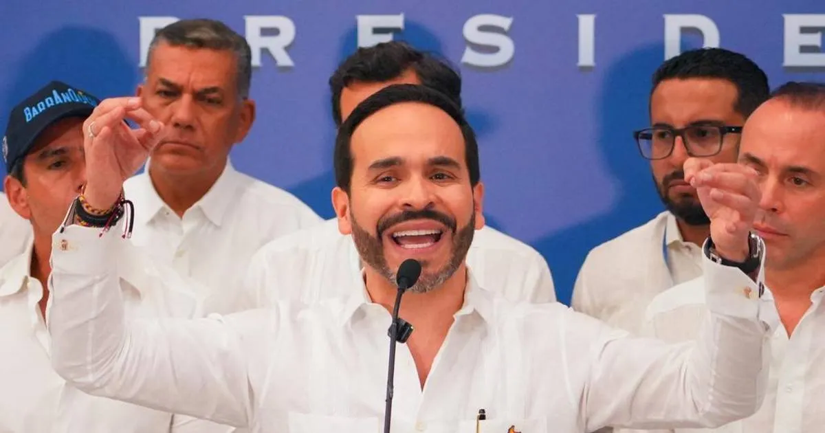 Abelardo De la Espriella jura como presidente de Colombia en una inédita ceremonia en Cali
