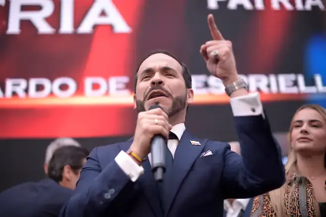 De la Espriella señaló presuntas irregularidades en temas fiscales, de paz total y salud del gobierno Petro