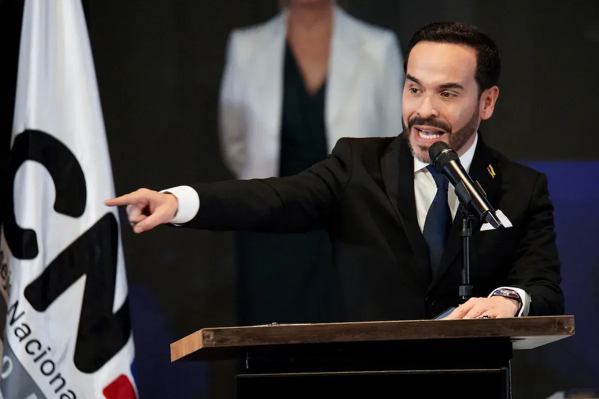 De la Espriella inicia su relación con la región acercándose a Ecuador, Perú y Panamá