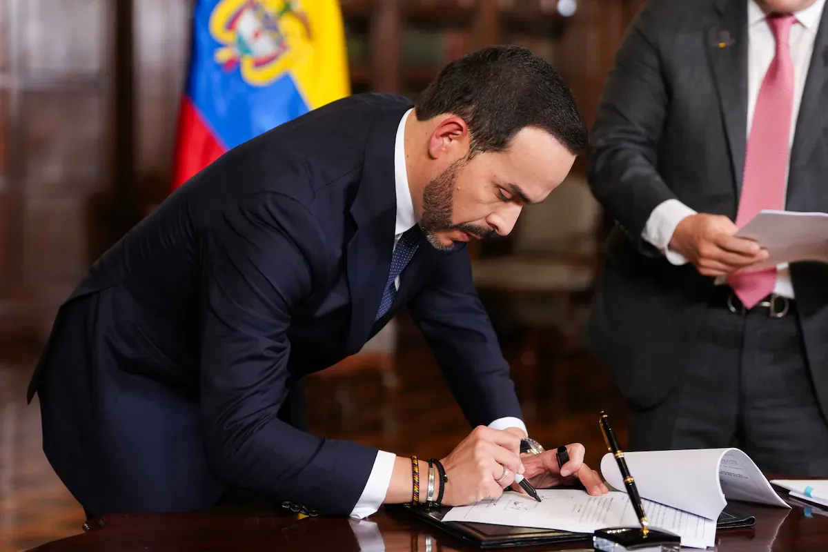 De la Espriella mantiene las mesas de la paz total activas pese a las extradiciones de líderes ilegales