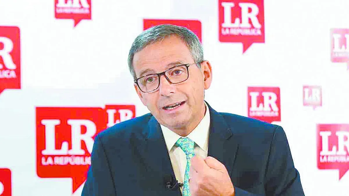 De la Espriella traza una línea de descentralización del Estado colombiano