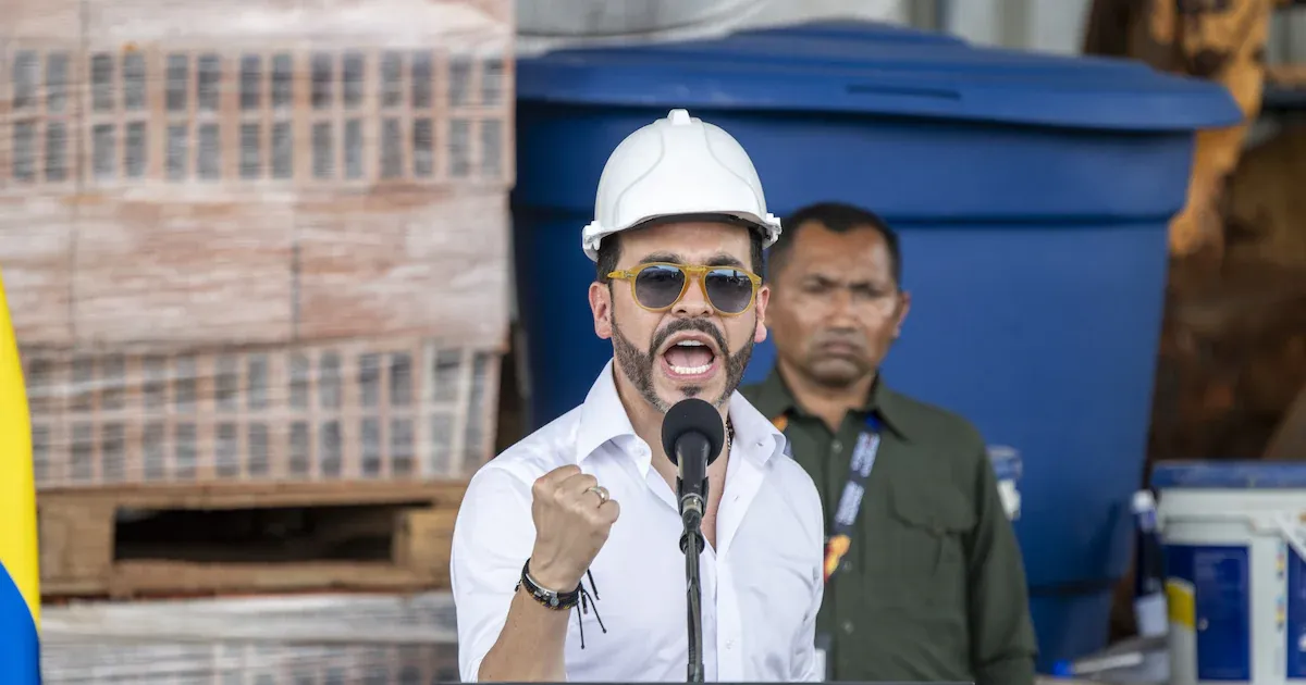 El gobierno levanta la suspensión del porte de armas de fuego en Colombia