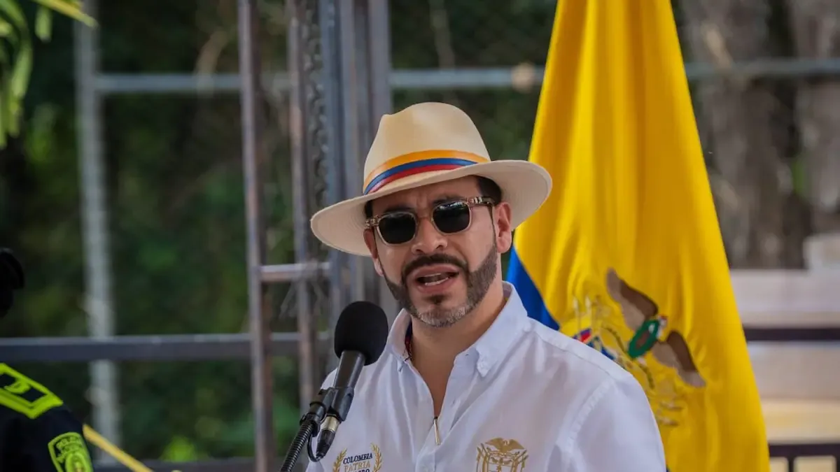 De La Espriella pide al Congreso legislar sobre tratamientos hormonales en menores