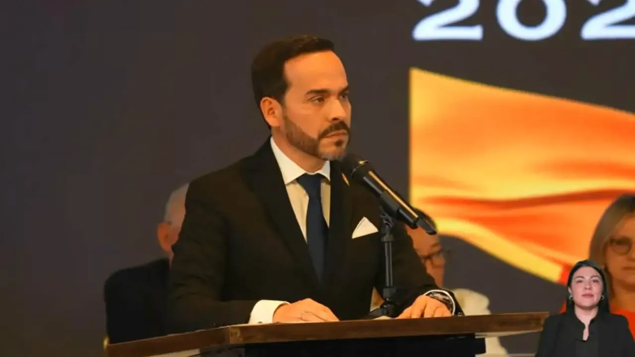 De La Espriella pide investigar presuntos acuerdos entre el Gobierno saliente y el Clan del Golfo