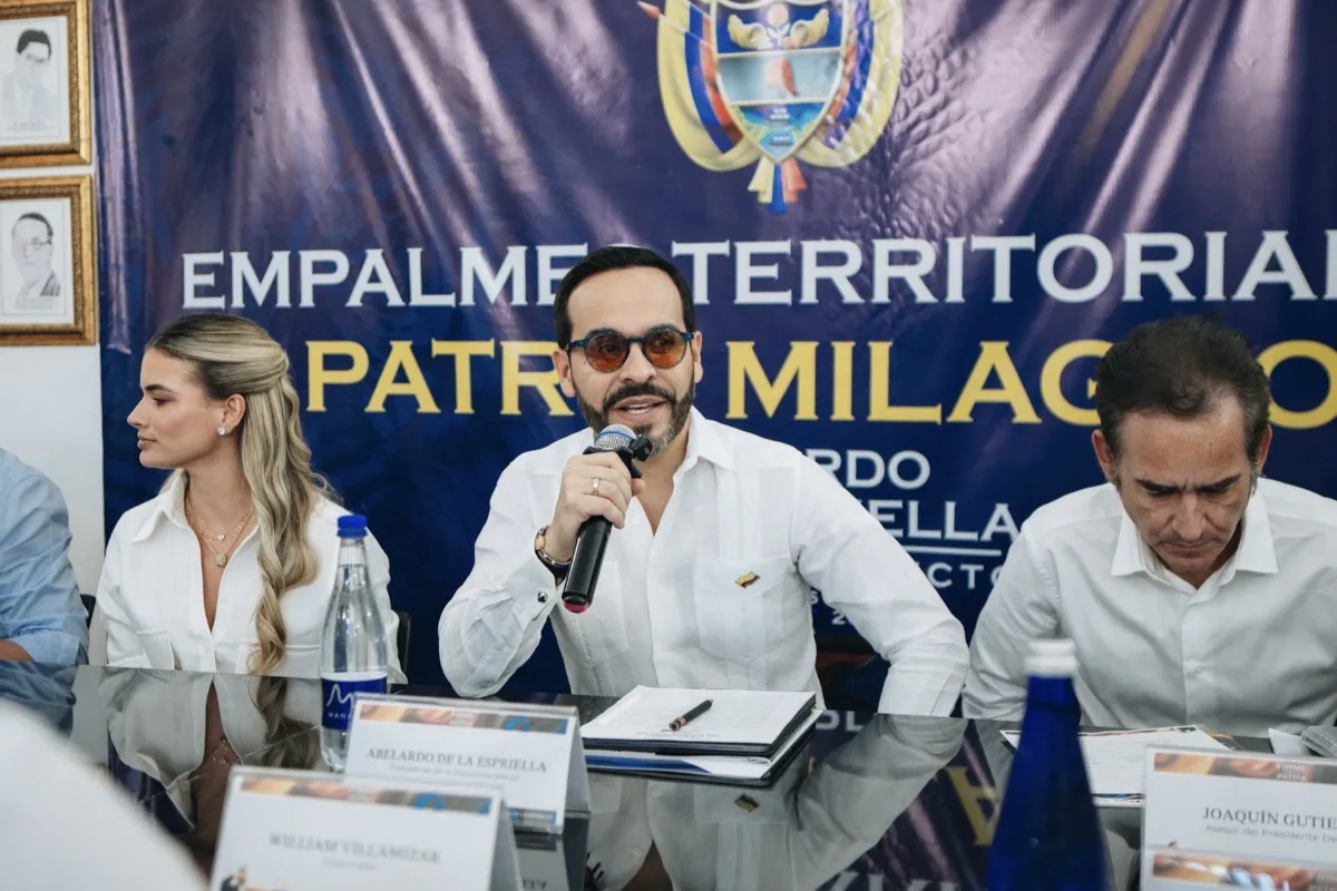 De la Esprilla solicita investigación urgente por un presunto plan para asesinarlo durante la transición presidencial