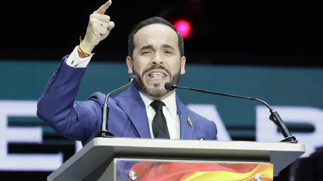 De la Espriella ordenó a su equipo anticorrupción preparar denuncias contra el gobierno Petro por supuestos vínculos con el Clan del Golfo