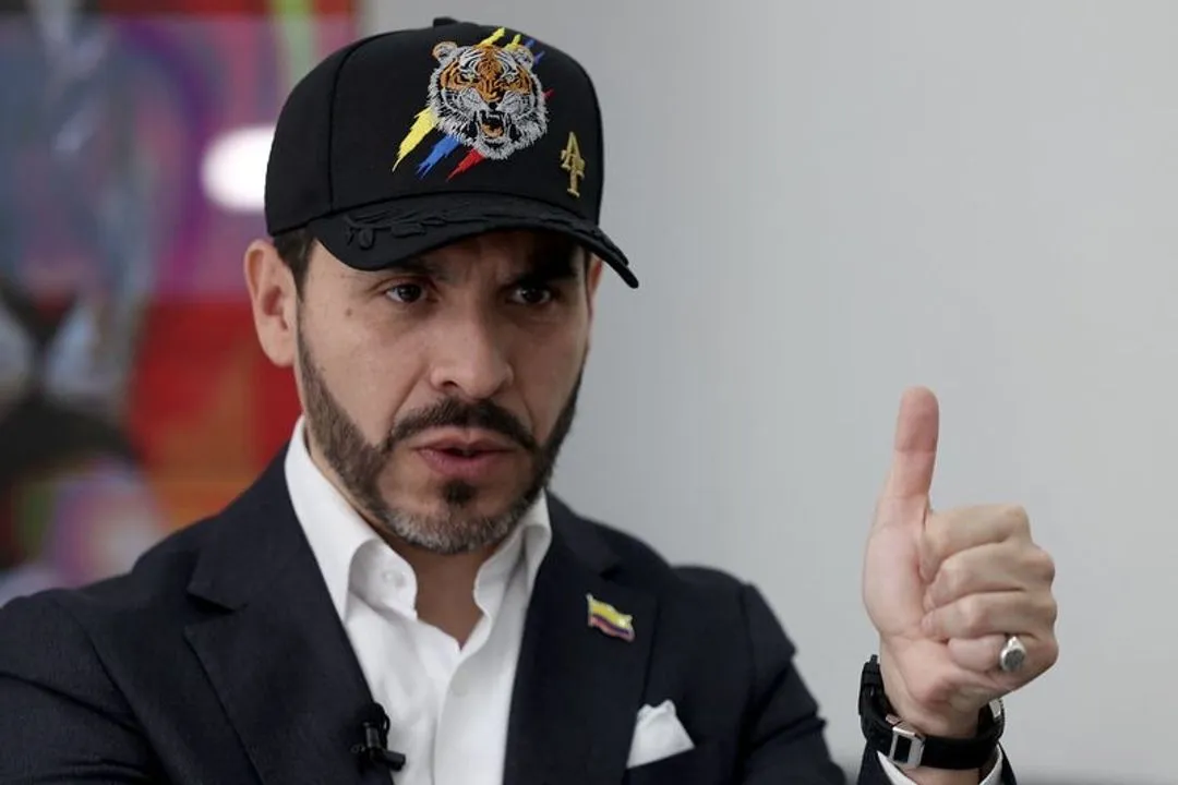 Presidente electo De la Espriella suspende la transición tras el rechazo de Petro a los resultados