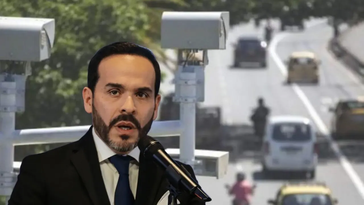 De la Espriella anuncia reducción de hasta el 50% en multas de tránsito y la llevará al Congreso
