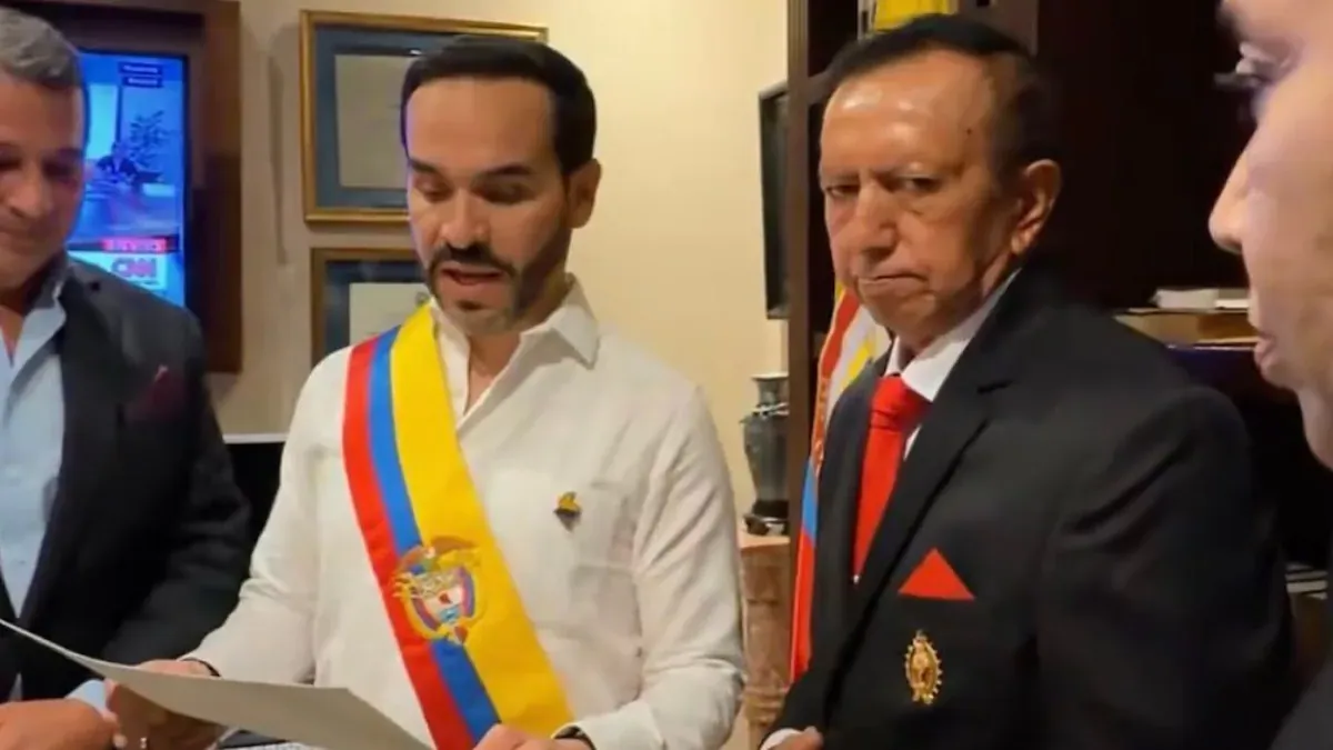 Veteranos y reservistas entregaron la banda presidencial a Abelardo De la Espriella