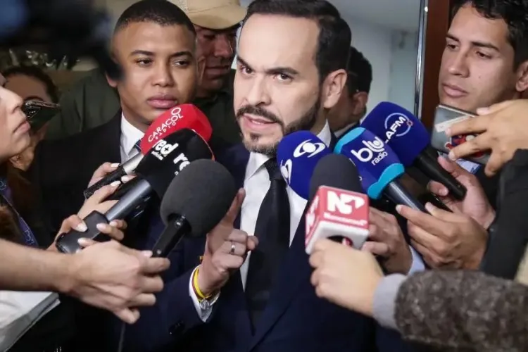 De la Espriella anuncia cierre de embajadas y un uso distinto de la Casa de Nariño al iniciar su gobierno