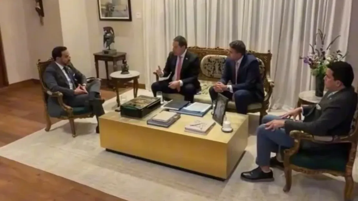 De la Espriella se reunió con el viceministro de Defensa y el director de Indumil por el debate sobre porte de armas
