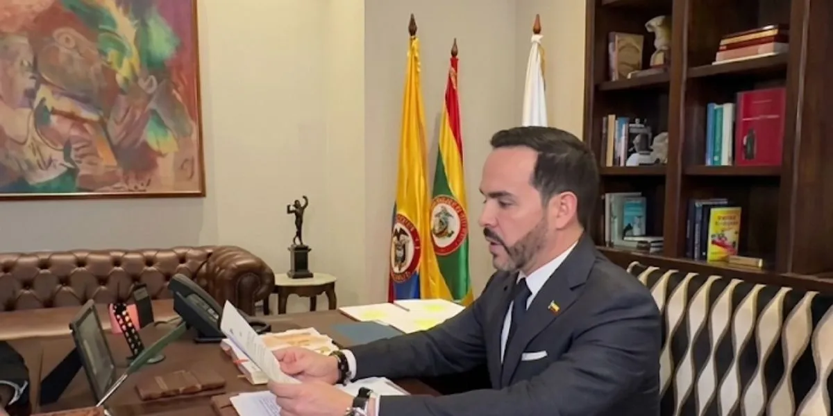 De la Espriella instala su despacho en Barranquilla y toma su primera decisión